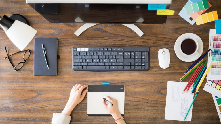 Read more about the article What you pay a graphic designer for